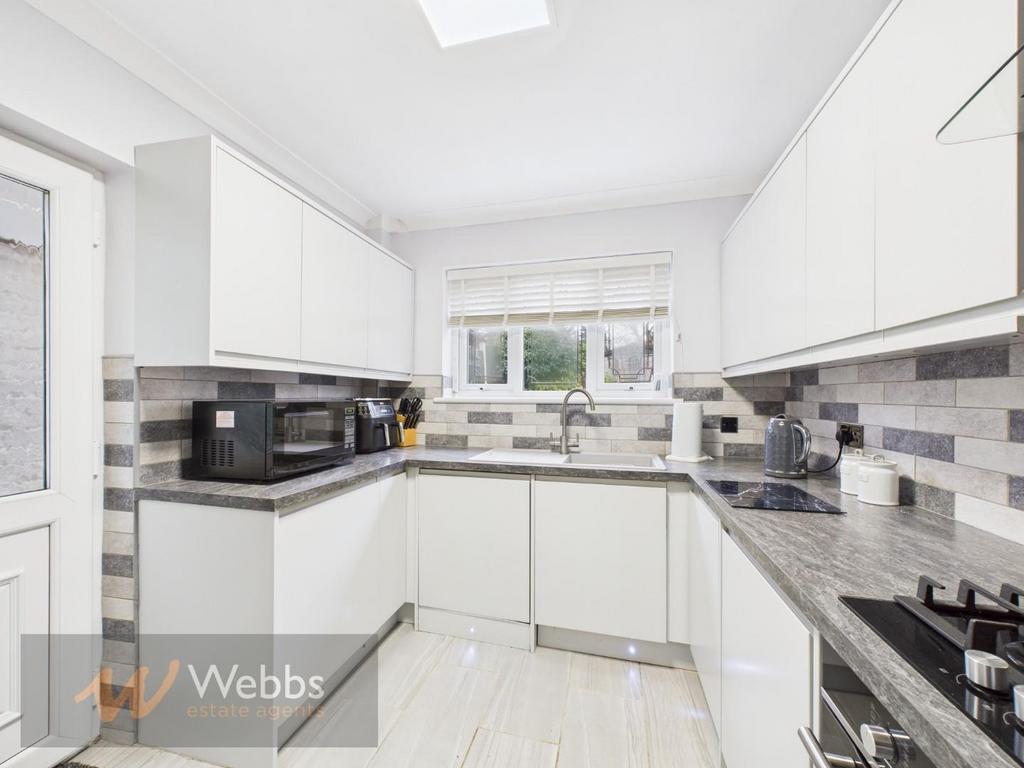 CAM03154 G0-PR0185-STILL012.jpg