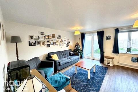 3 bedroom terraced house for sale, Presland Way, Wellingborough