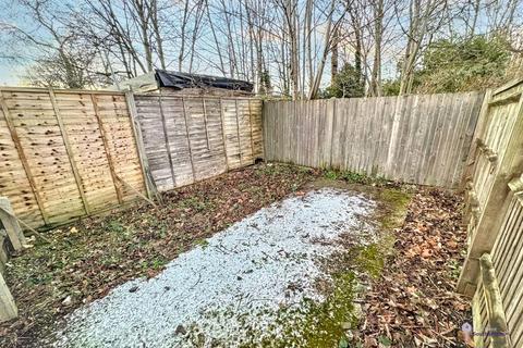Studio to rent, Blackthorn Road, Southampton, Hampshire, SO19