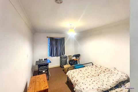 Studio to rent, Blackthorn Road, Southampton, Hampshire, SO19