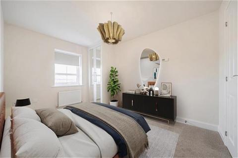 3 bedroom semi-detached house to rent, Falstaff Dene, NN8