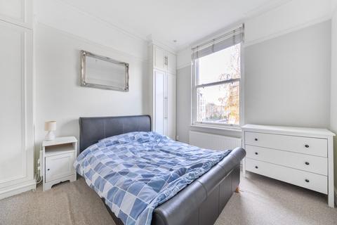 2 bedroom flat for sale, Queens Road, London, SE15