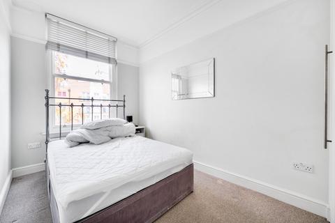 2 bedroom flat for sale, Queens Road, London, SE15