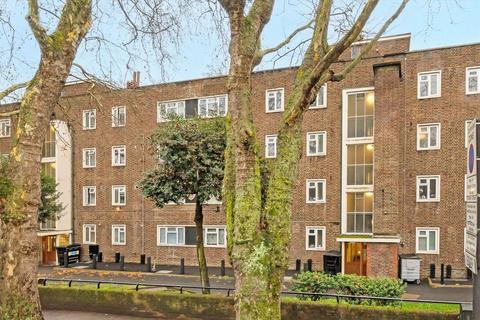 2 bedroom flat to rent, Highbury New Park, London N5