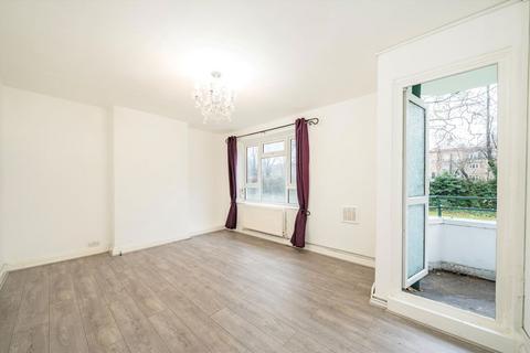 2 bedroom flat to rent, Highbury New Park, London N5