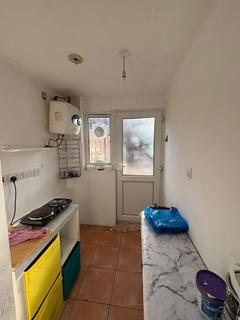 Studio to rent, Linthorpe Road, N16