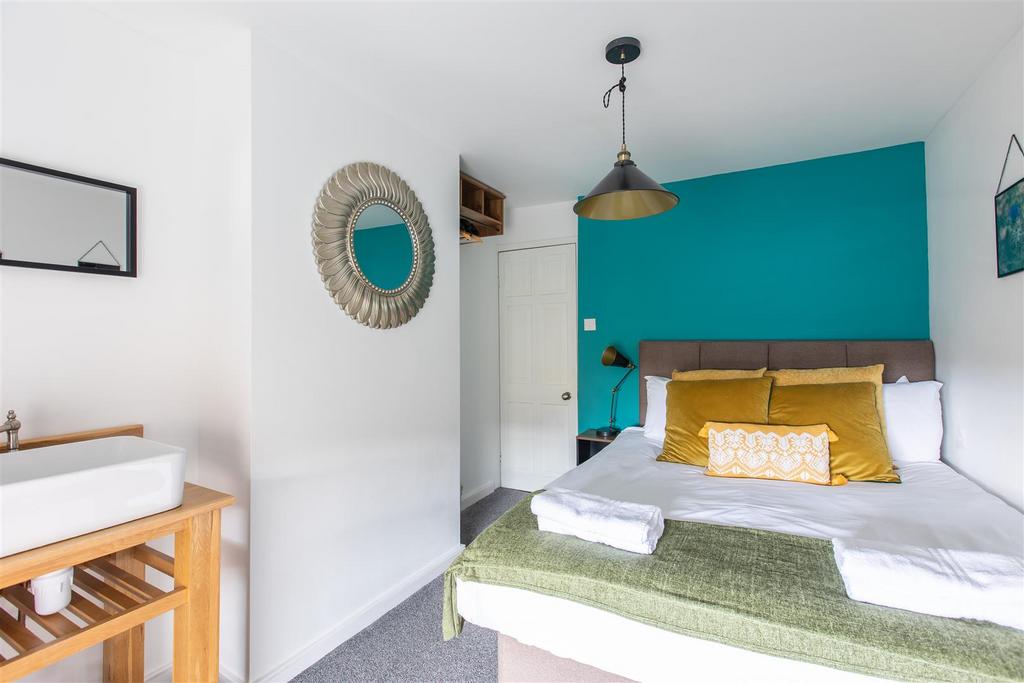 Potter Hill 33 A Bedroom 2-3.jpg