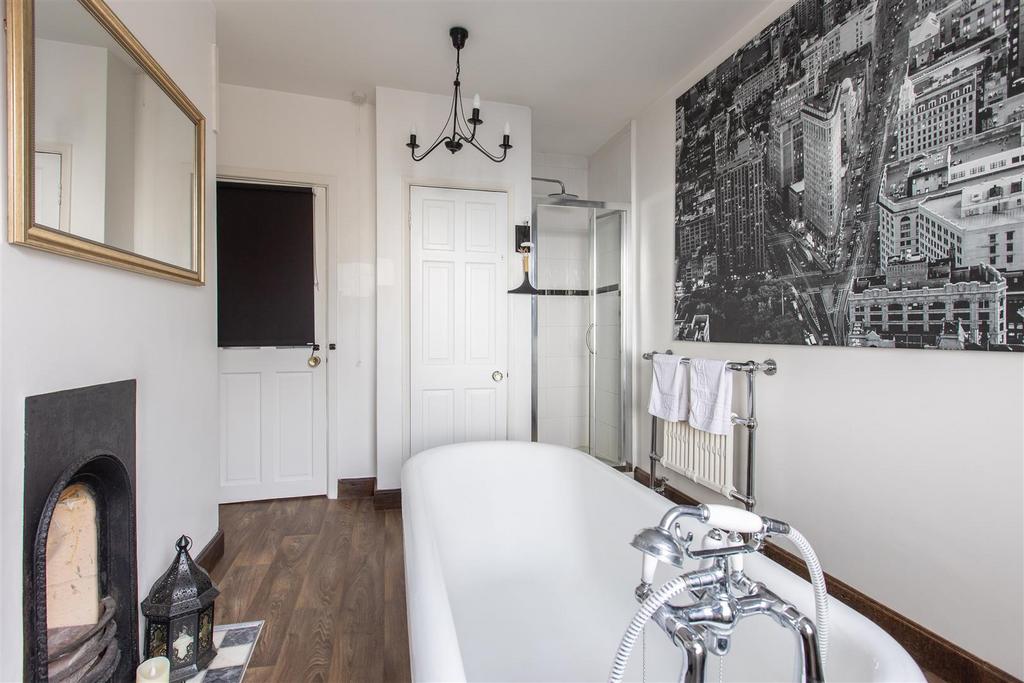 Potter Hill 33 A Bathroom-3.jpg