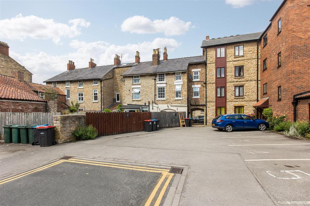Potter Hill 33 A External-4.jpg