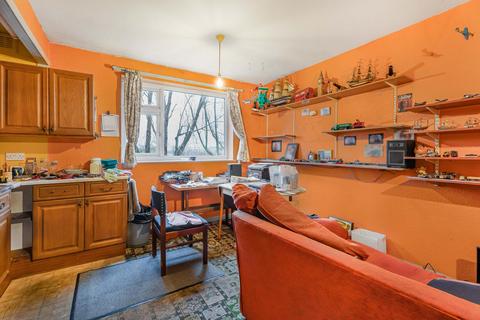 1 bedroom flat for sale, Bridle Close, Enfield