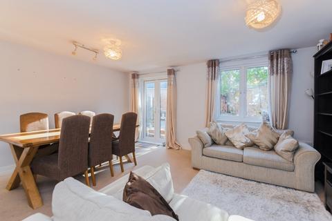 undefined, Linden Close, Iver Heath SL0