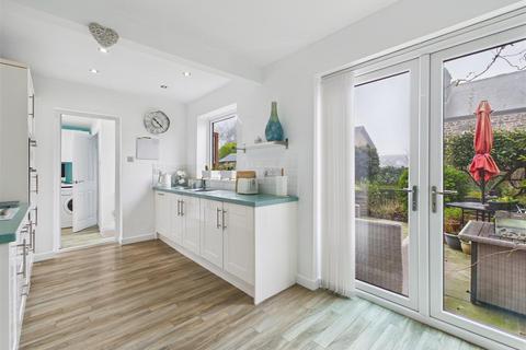 3 bedroom semi-detached house for sale, Salisbury Avenue, Dronfield