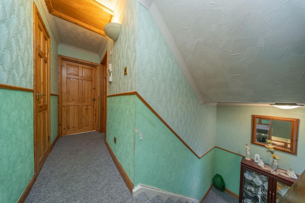 Upper Hallway & Landing