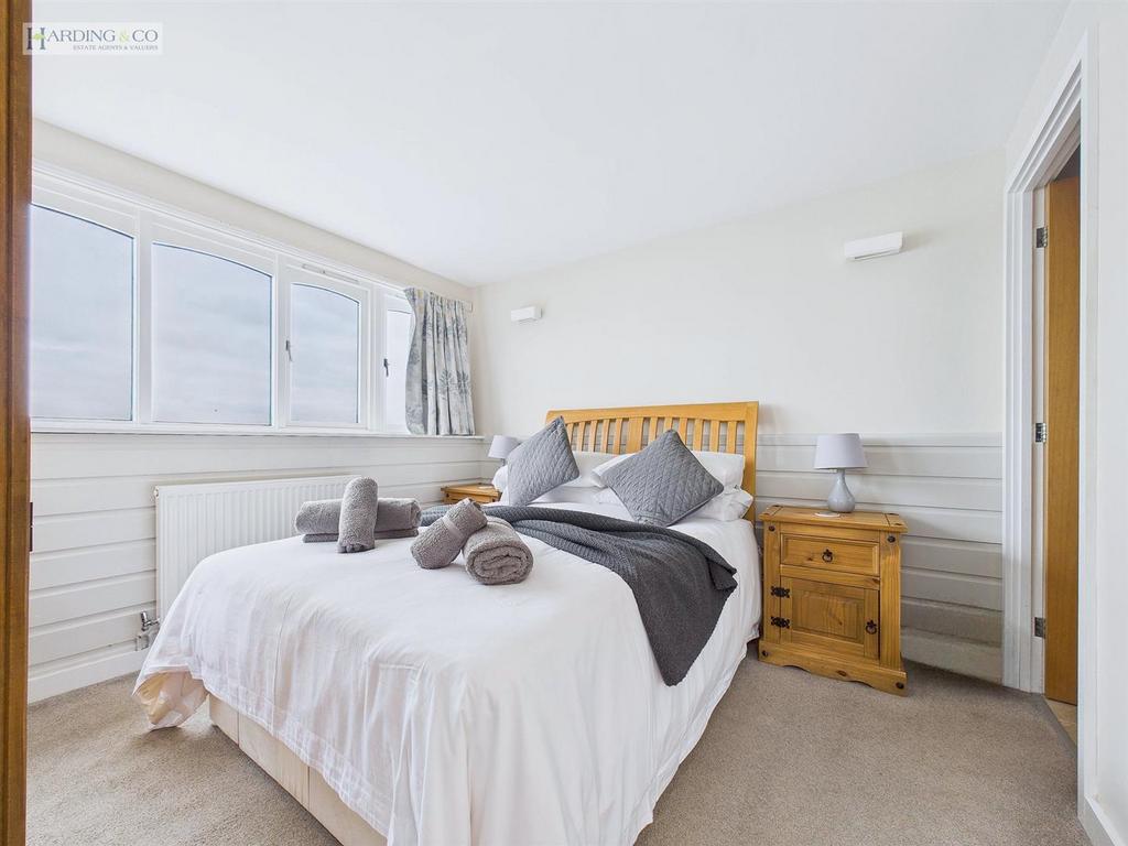 Bedroom 1 .1
