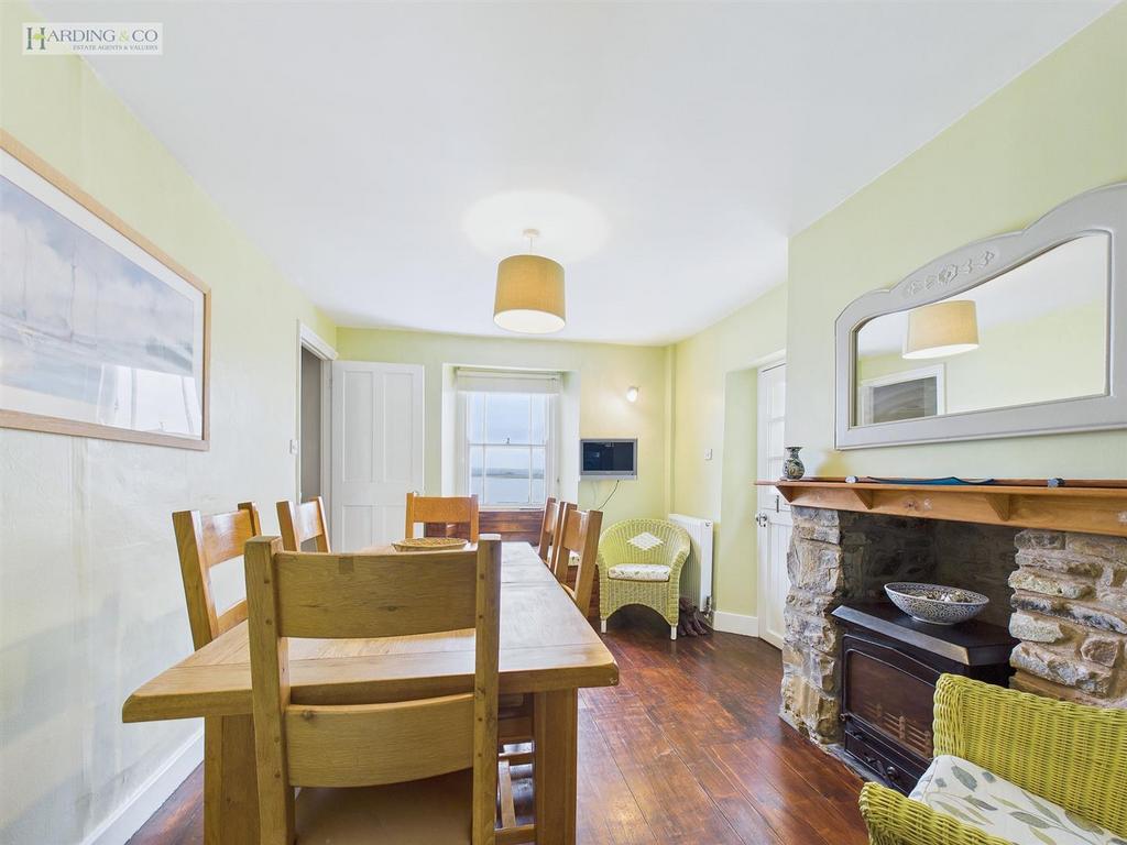 Dining room .1