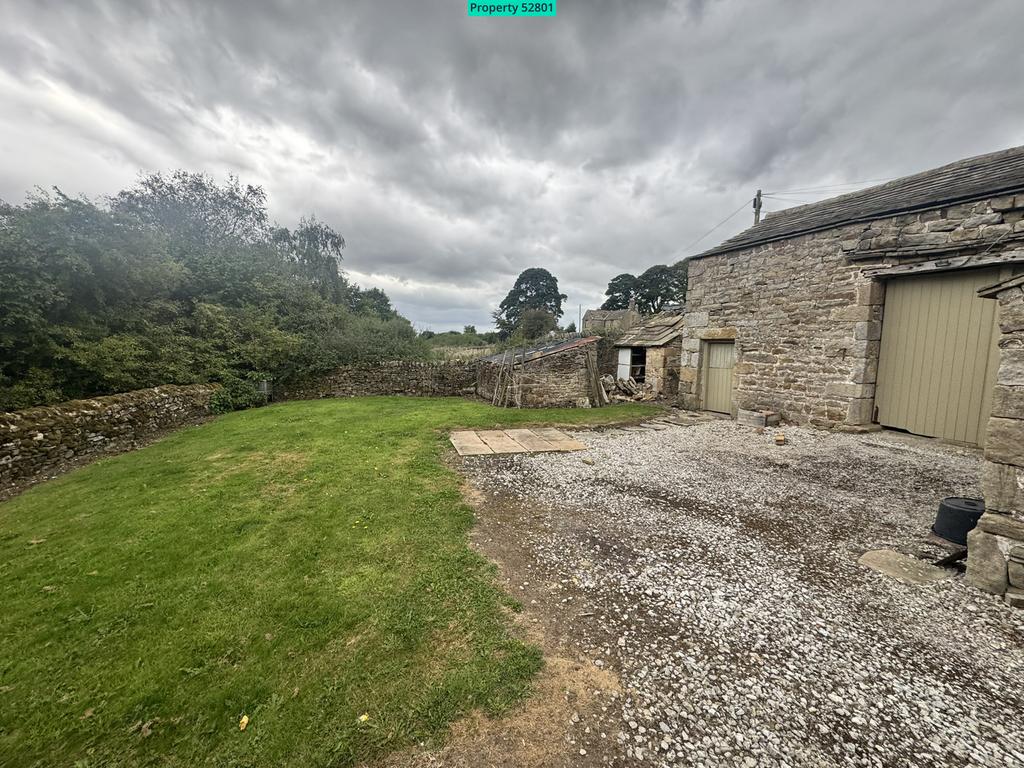 Additional outbuilding by separate negotiation