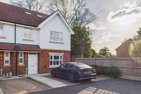 undefined, Rosecroft Close, Bovingdon Hemel Hempstead, HP3