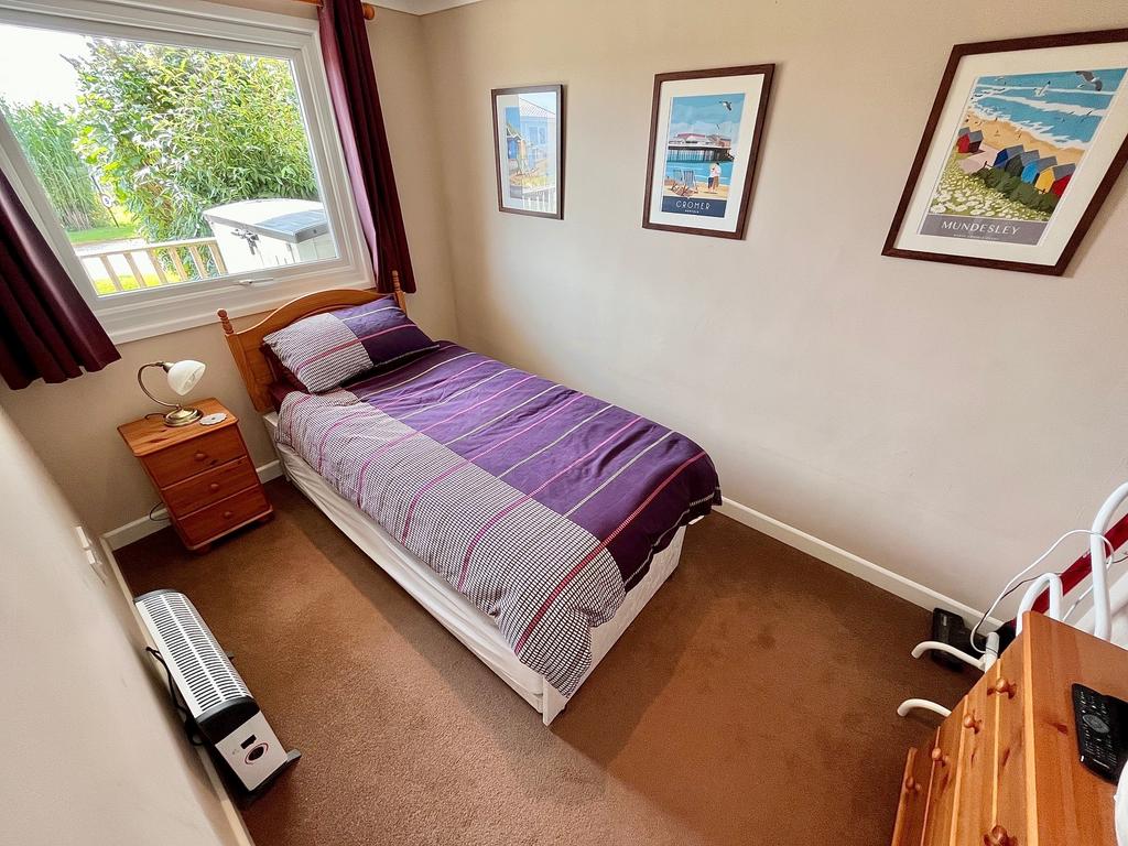 Bedroom 2 T202504111551.jpg