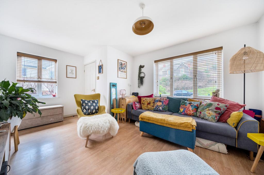 1388695 8 6943137...