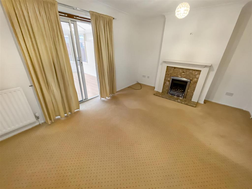 Living Room.jpg