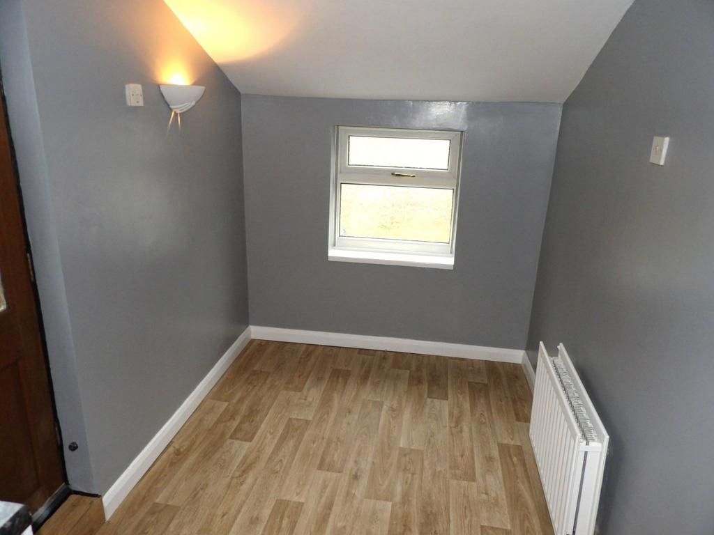 Photograph 5