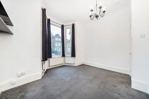 2 bedroom flat for sale, Askew Road, London W12