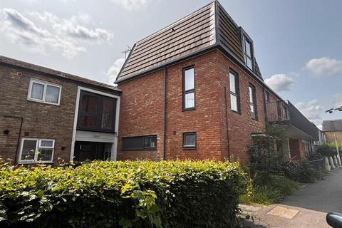 undefined, Northdown Road, Hatfield