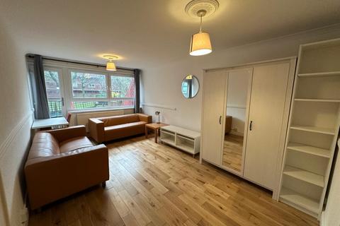3 bedroom flat to rent, 3 Bedroom Flat – Tayport Close, Islington N1