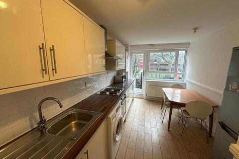 3 bedroom flat to rent, 3 Bedroom Flat – Tayport Close, Islington N1