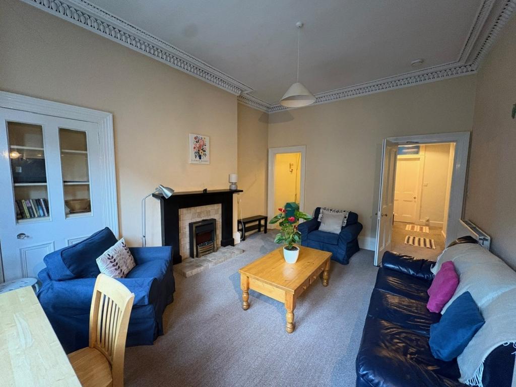 Lounge 3