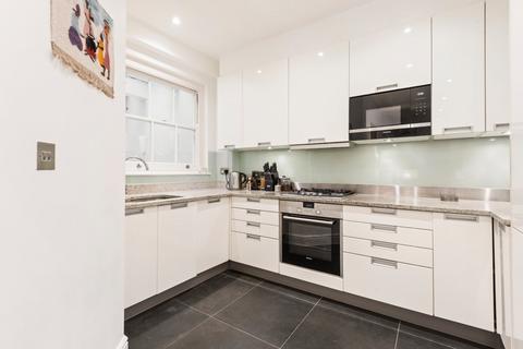 4 bedroom mews to rent, Atherstone Mews, South Kensington, London