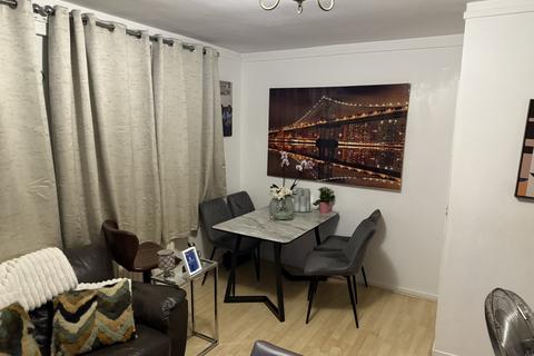 2 bedroom flat for sale, Chinbrook Road, London SE12