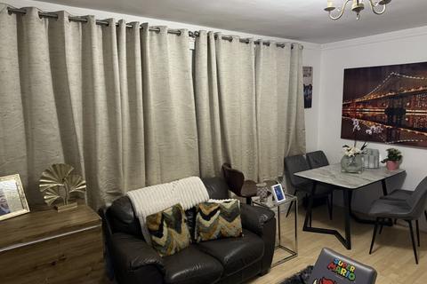 2 bedroom flat for sale, Chinbrook Road, London SE12