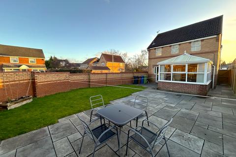 3 bedroom semi-detached house for sale, Sandpiper Drive, Adswood