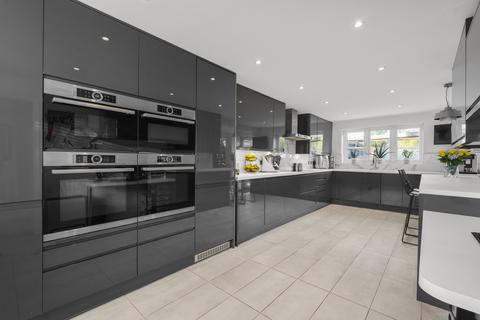 4 bedroom detached house for sale, Allnutts Road, Essex CM16