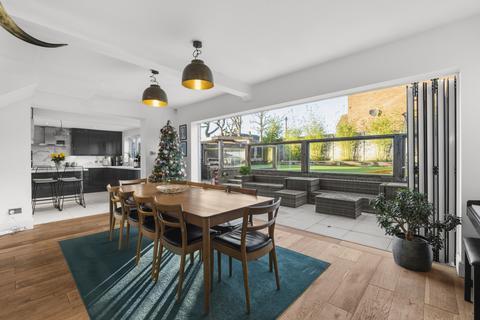 4 bedroom detached house for sale, Allnutts Road, Essex CM16