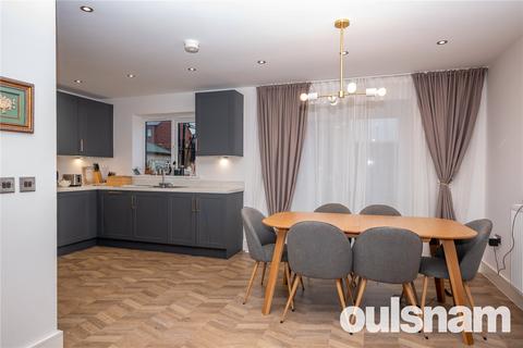 3 bedroom detached house to rent, Metropolitan Way, Rednal, Birmingham, West Midlands, B45