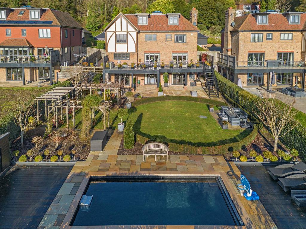 House/Garden