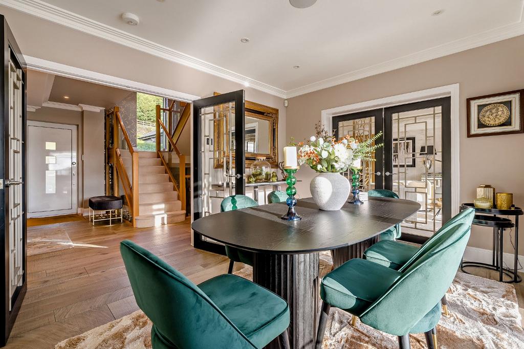 Breakfast Room