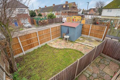 2 bedroom house for sale, Stainton Road, Enfield