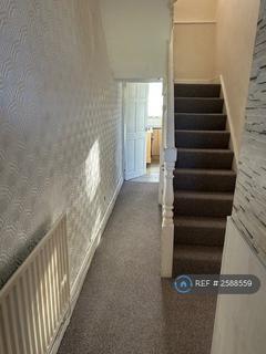 2 bedroom terraced house to rent, South Market Street, Newport, NP20