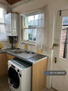 2 bedroom terraced house to rent, South Market Street, Newport, NP20