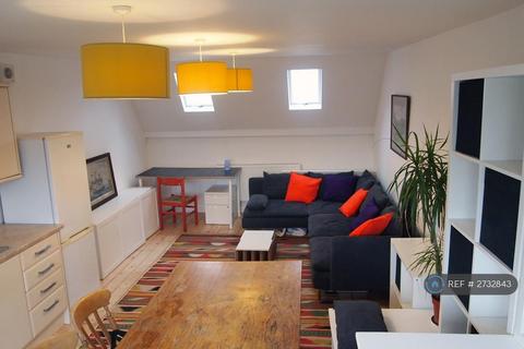 1 bedroom maisonette to rent, Creek Road, London, SE10
