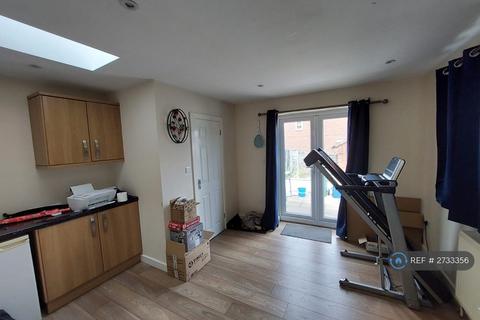 undefined, Attingham Hill, Milton Keynes, MK8