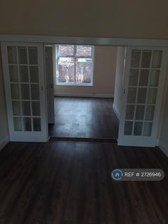2 bedroom terraced house to rent, Claymore Street, Manchester, M18