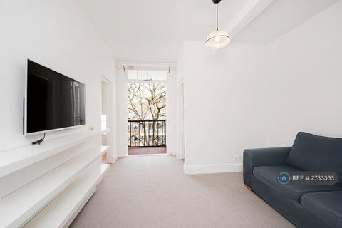 Studio to rent, Abbey House, London, NW8