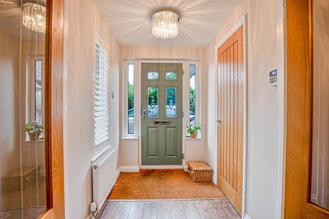 5 bedroom detached house for sale, Salden Close, Milton Keynes MK5