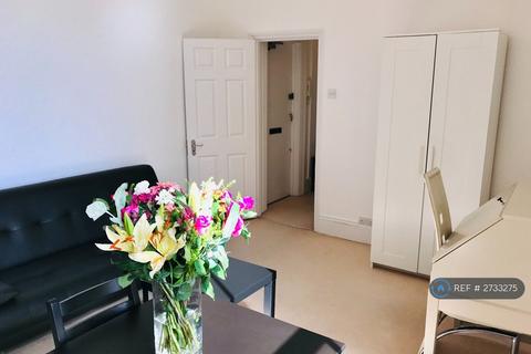 1 bedroom flat to rent, Sutherland House, London, NW6