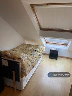 1 bedroom in a flat share to rent, Wimborne Road, Bournemouth, BH9