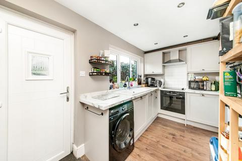 2 bedroom cottage for sale, Abbey Road, Shepley, HD8